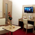 Royal 4*