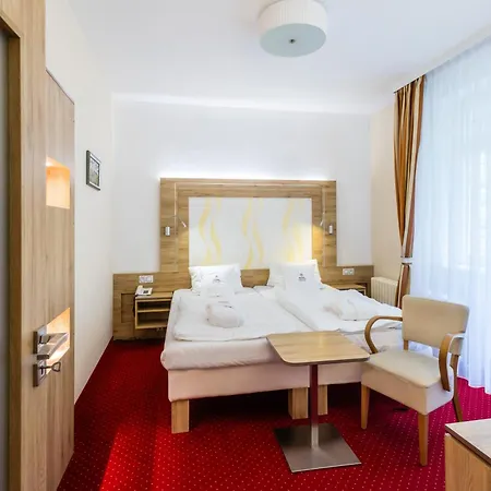 Royal Hotel