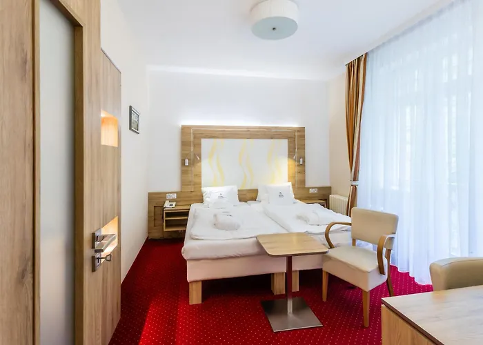 Royal Hotel