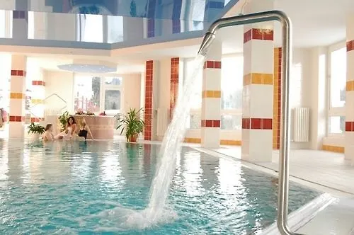Royal Hotel