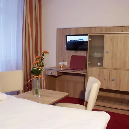 Royal Hotel 4*