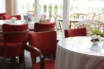 Отель Royal 4*